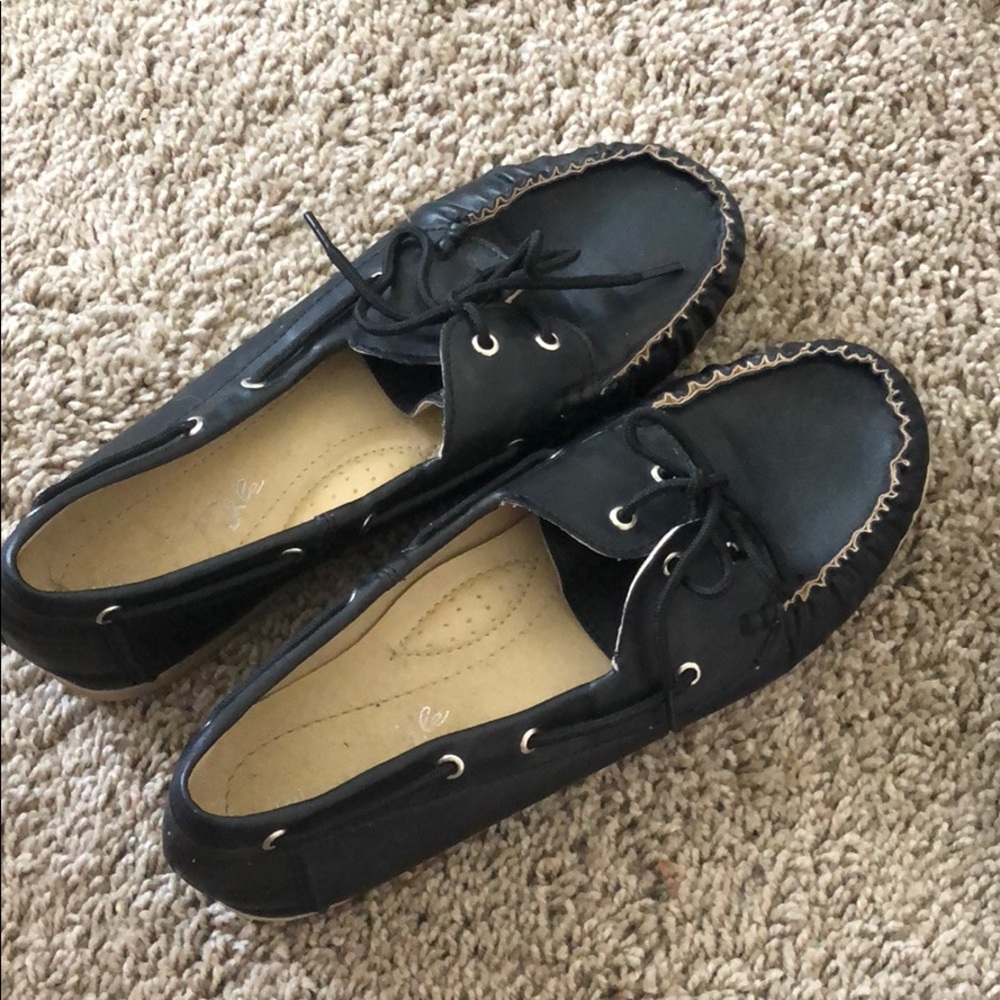 Black shoes